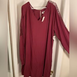 Old Navy red dress with lace sleeve design
